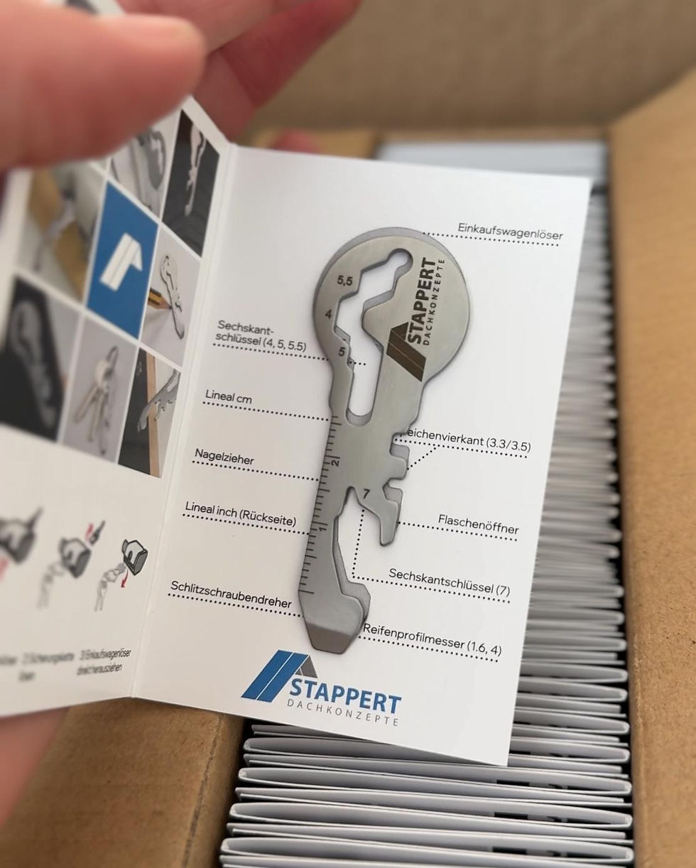 Basic ShopTool von ROMINOX mit 12 Funktionen und Einkaufswagenlöser in Form eines Schlüssels mit individuellem Mäppchen