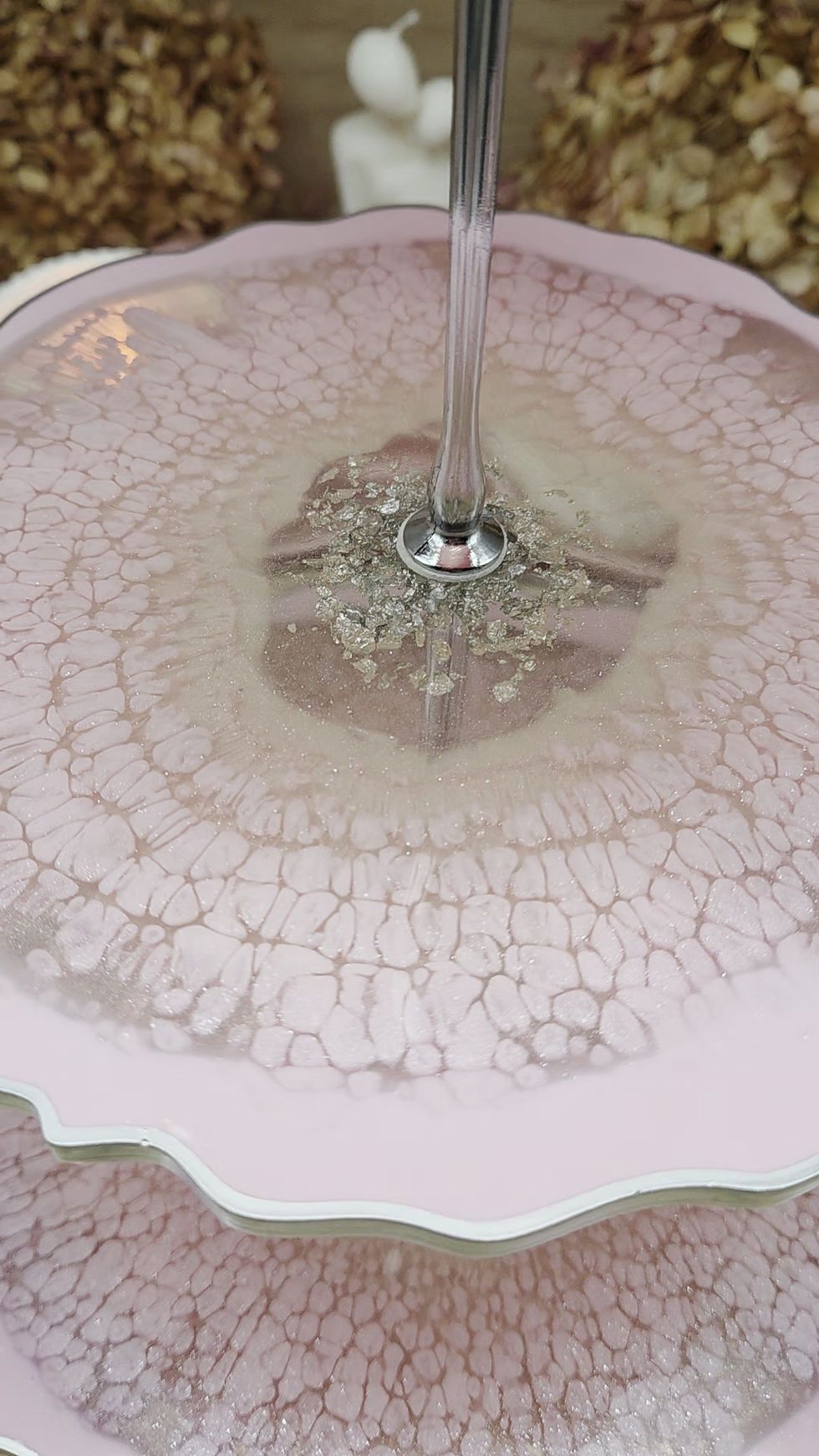 Miniaturbild: Blush Crystal – 3-stöckige Geode Etagere