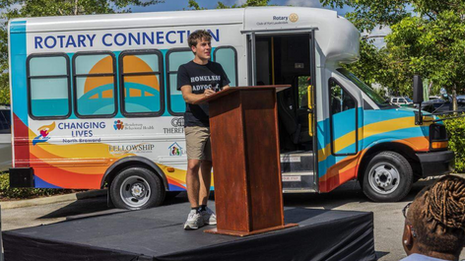 This free bus brings Fort Lauderdale’s homeless to resources they need