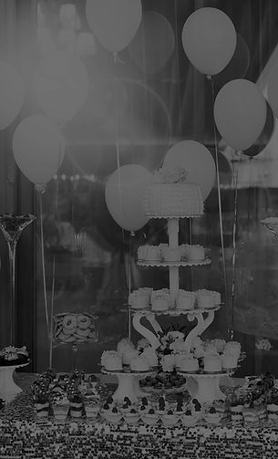 Elegant Dessert Table_edited_edited_edited_edited_edited.jpg