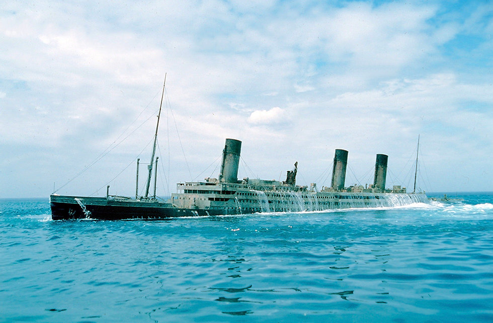 ENT1340-Titanic-G014 copy.jpeg