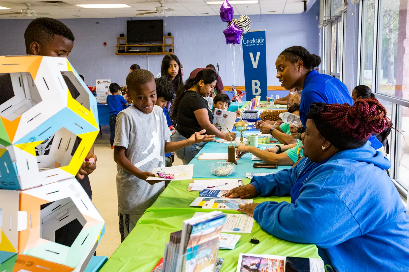7df5973d-c3e0-4ff9-9b00-7b1b5d445c0f-190223_SummerPrograms5.JPG.webp