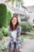 Aline Bloch, founder of DMVA, professional and accessible marketing virtual assistant