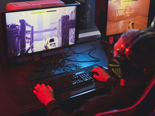 The online arena of gaming & eSports