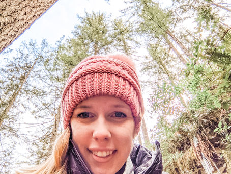 5 Eco-Friendly Must Haves For Traveling Light