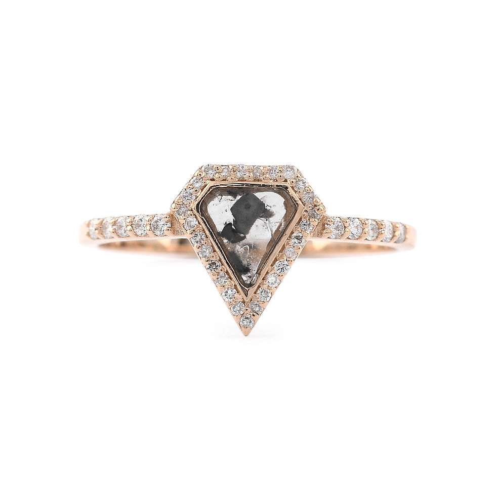 Thumbnail: UNIQUE 18K SALTPAPER DIAMOND RING
