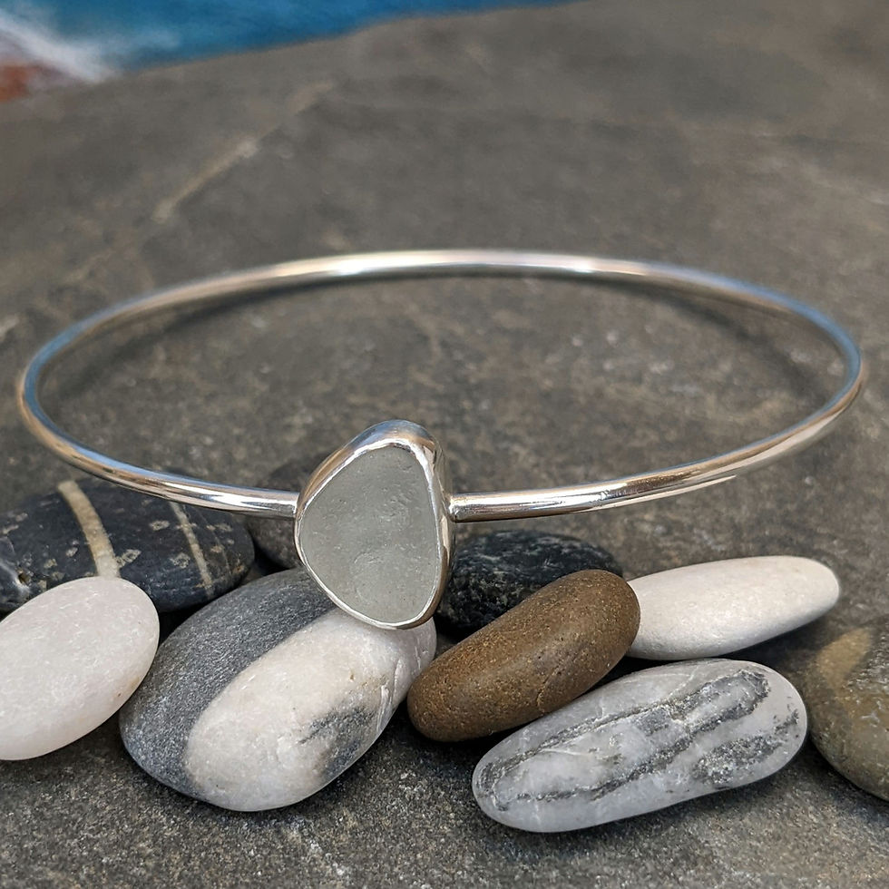 Thumbnail: Made to Order - Sterling Silver Seaglass Bangle