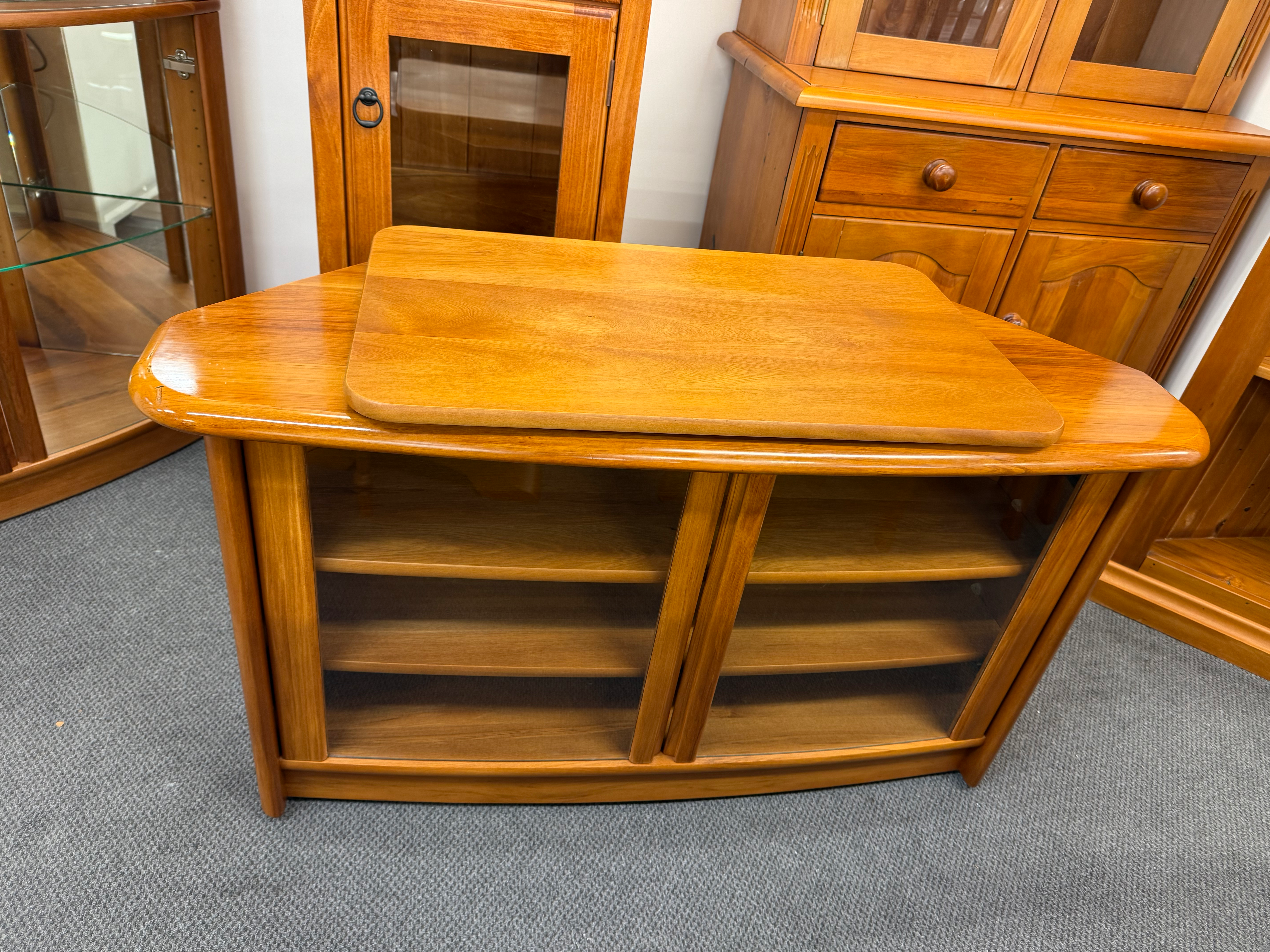 Sorenmobler riviera corner entertainment unit!