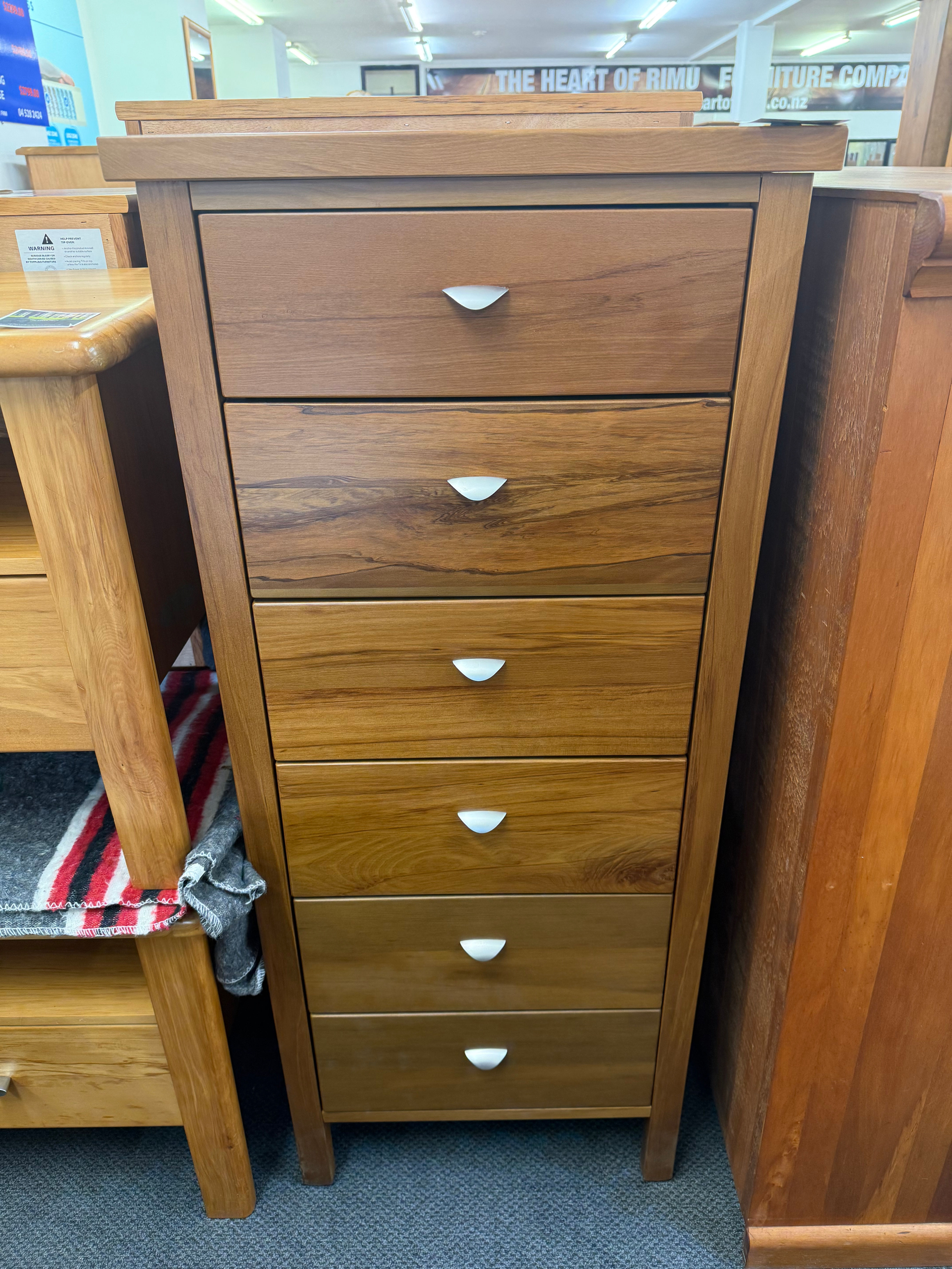 Halkett 6 drawer rimu lingerie chest!