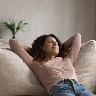 Découvrez pourquoi ralentir est essentiel pour préserver votre énergie, réduire le stress et retrouver un équilibre profond grâce à l’art du repos.