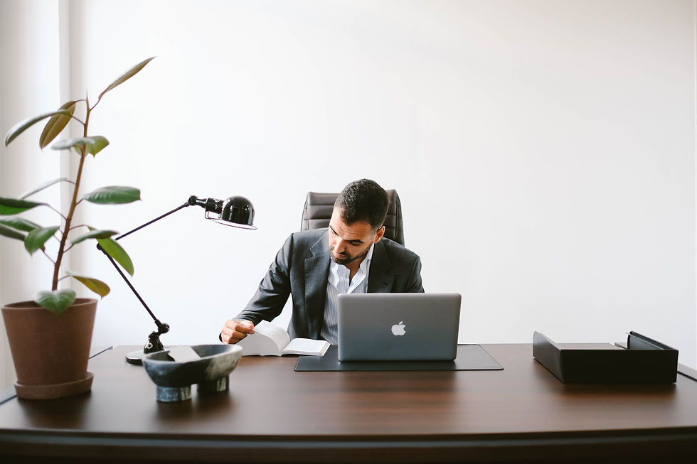 Mehdi Khezami Avocat à Marseille - droit pénal - droit des affaires - droit commercial - droit de la famille - divorce - successions - accidents de la route