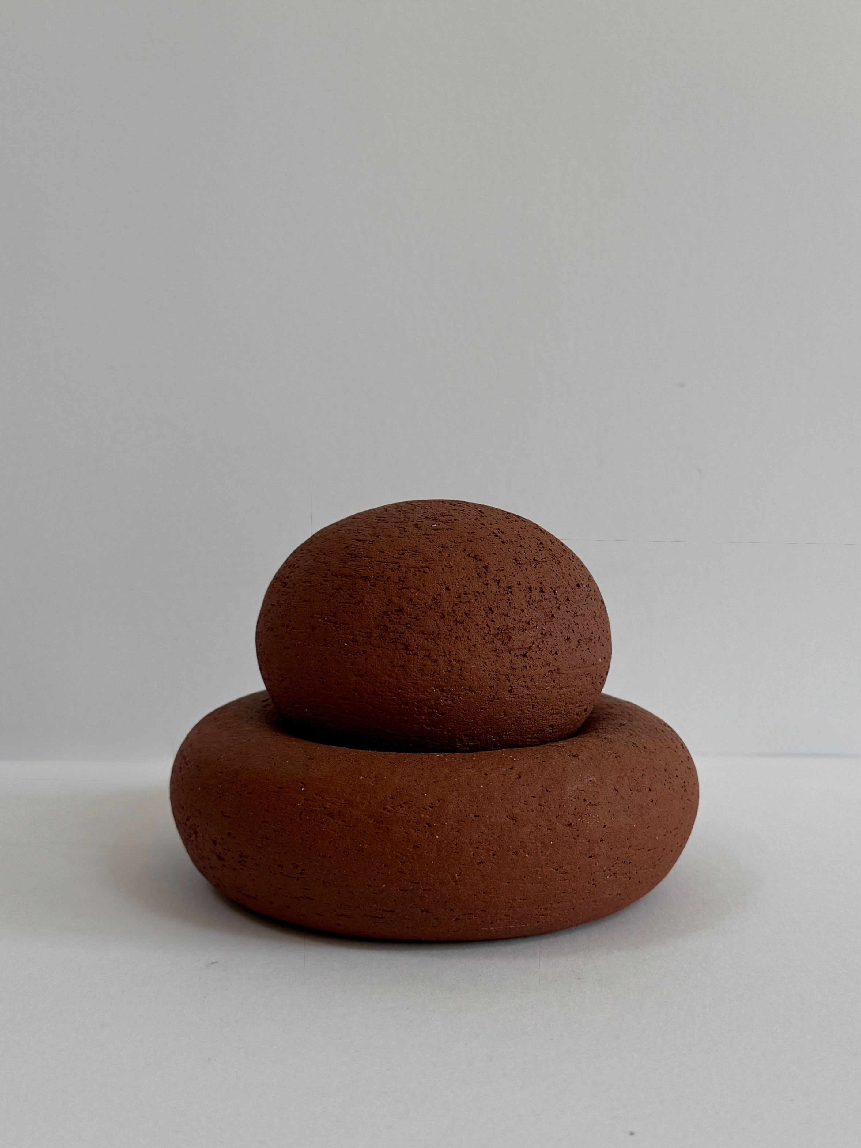 Terracotta donut with sphere pot/lid