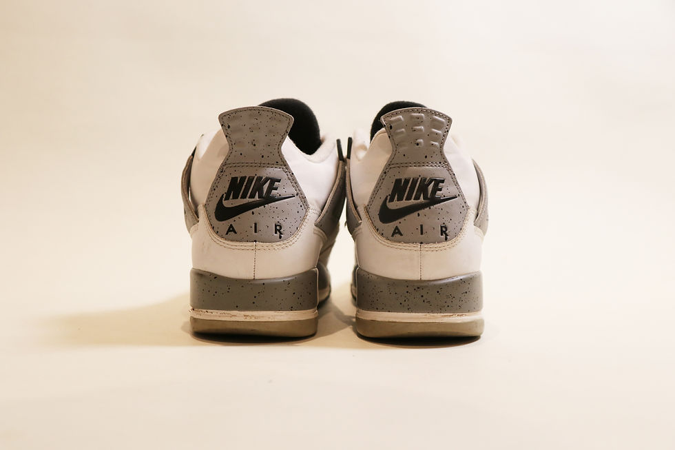 Thumbnail: Jordan 4 Retro White/Gray/Black (Youth)