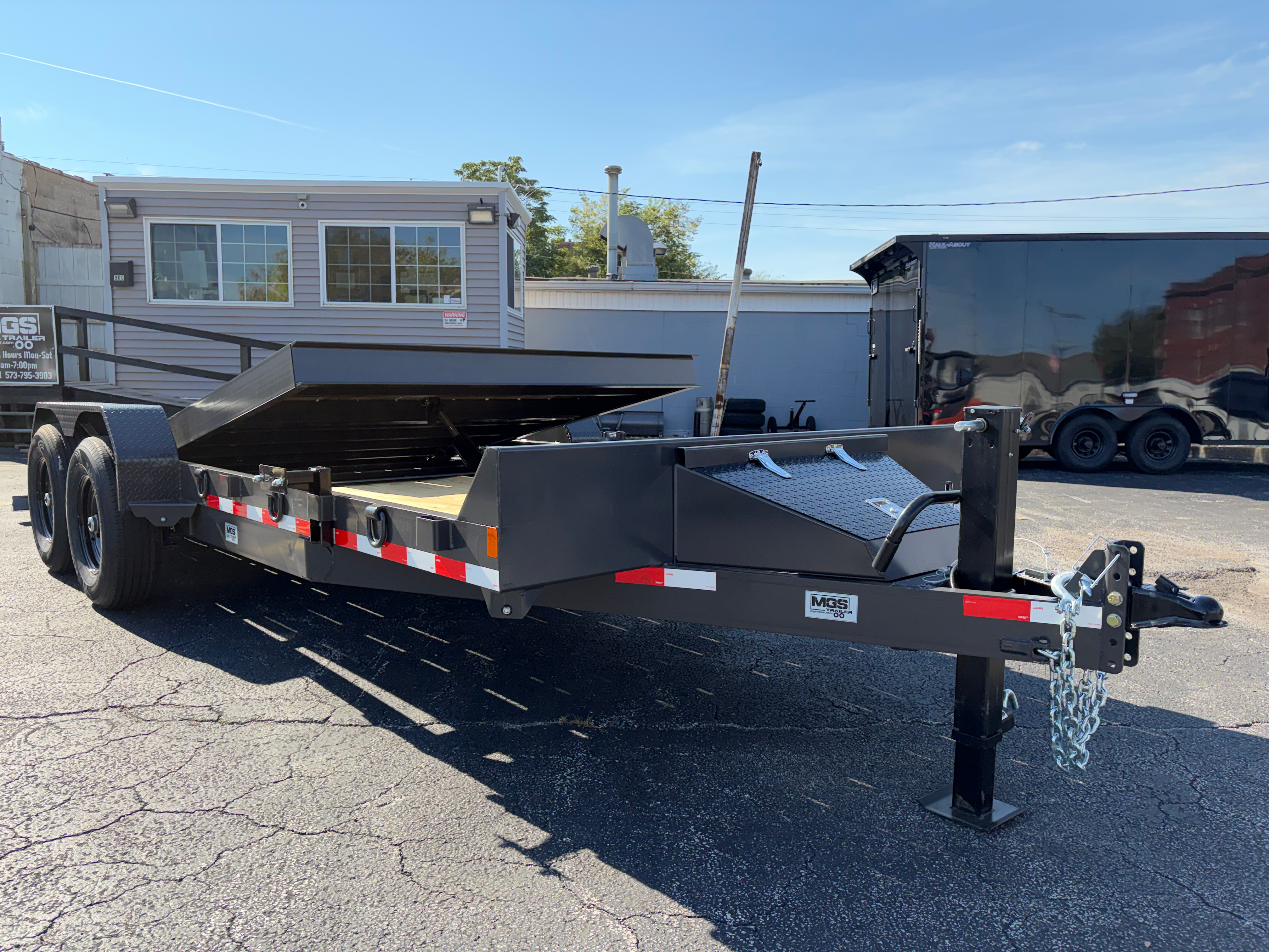 Split Deck Trailer 82"x20' 14K Tandem Axle (Tilt Trailer)