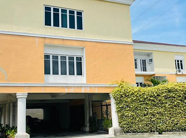 Close 306.jpg