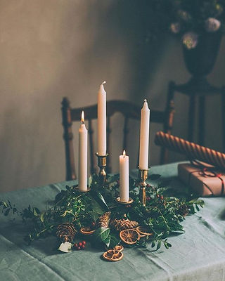 Holiday table Natural elements