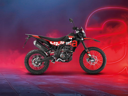 PROMOTION APRILIA! Profitez dès maintenant de 250€ sur le permis de conduire et d'une garantie de 4 ans sur les modèles Aprilia RX 125.
