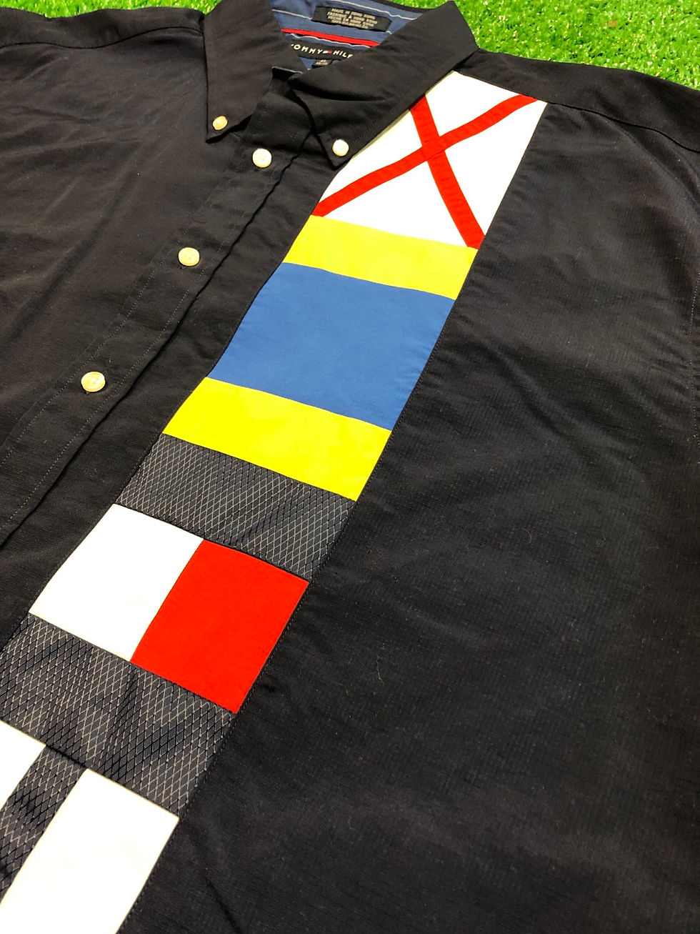 Thumbnail: Vintage Tommy Hilfiger shirt