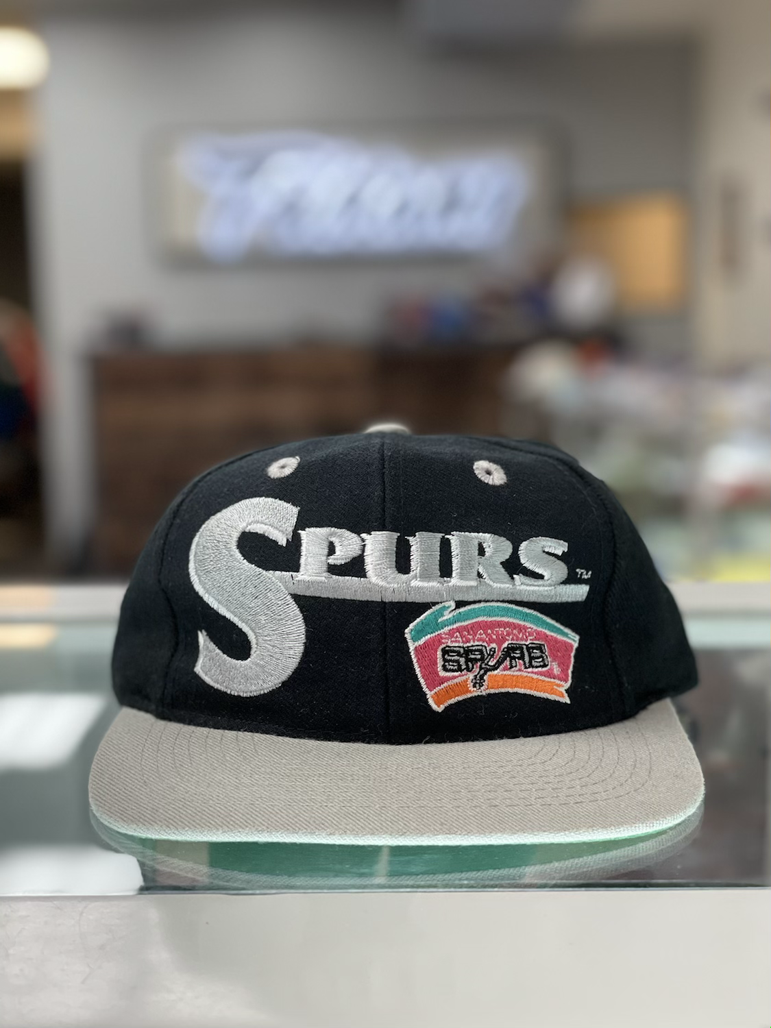 VTG NBA Spurs Snap Back 
