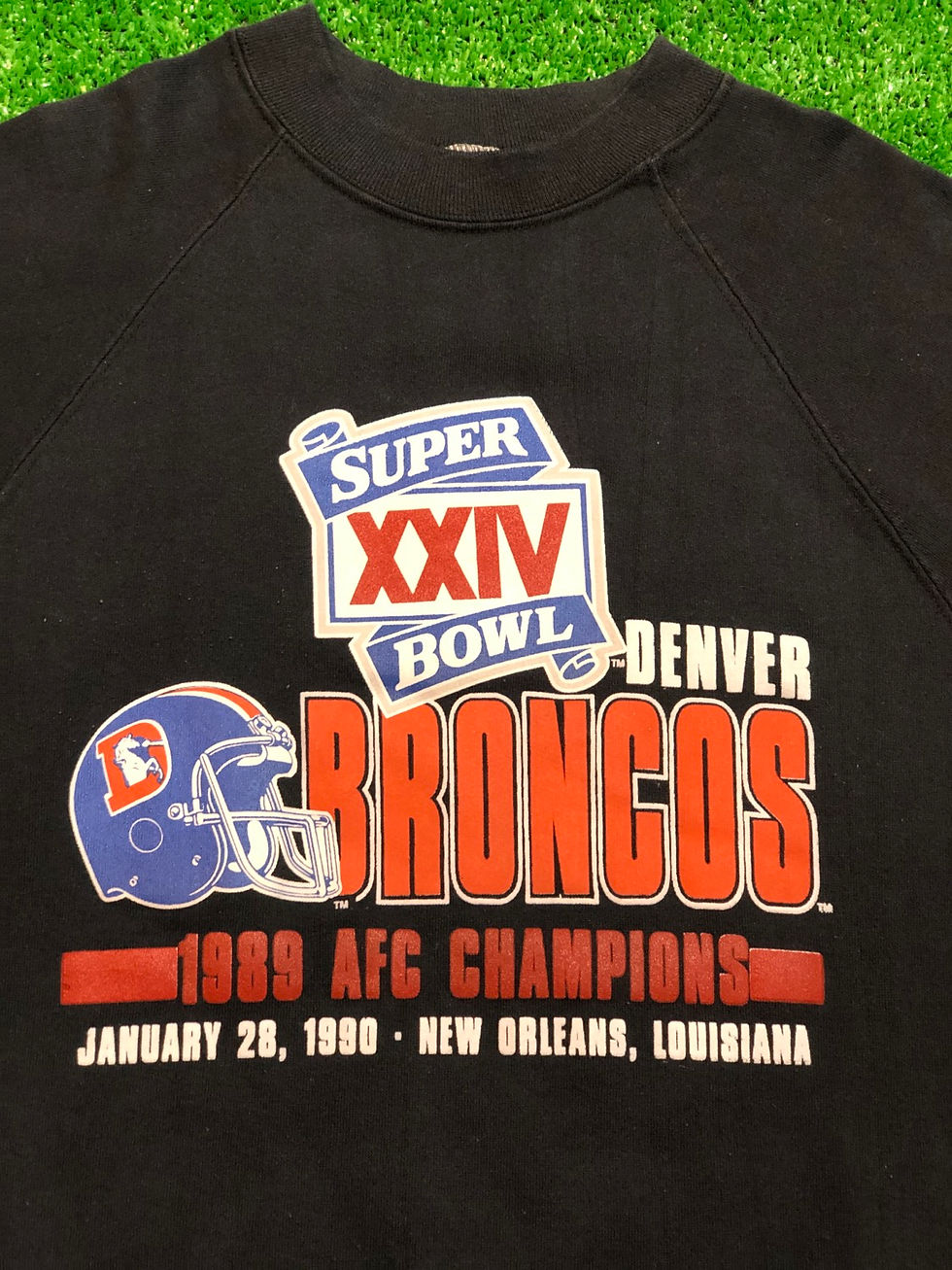 Thumbnail: Vintage 1999 SuperBowl sweat shirt 