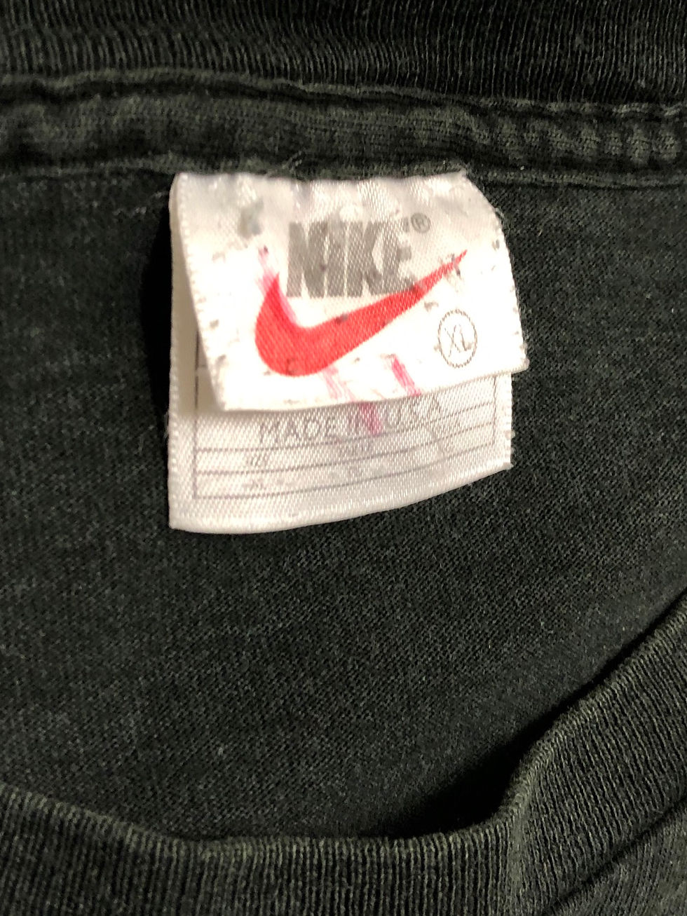 Thumbnail: Vintage Nike Tee