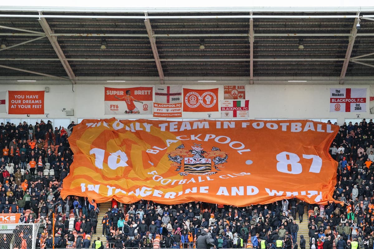 NATA Seasiders fans with flag at Blackpool FC — Big Bertha