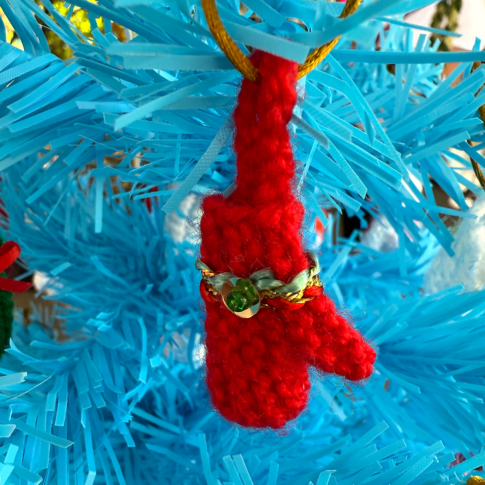 Thumbnail: Red & Green Mitten Ornaments