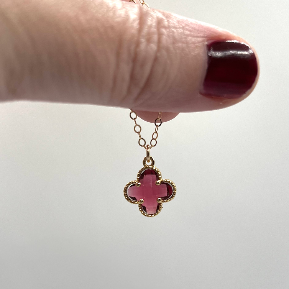 Thumbnail: Glass Clover Short Gold Necklace