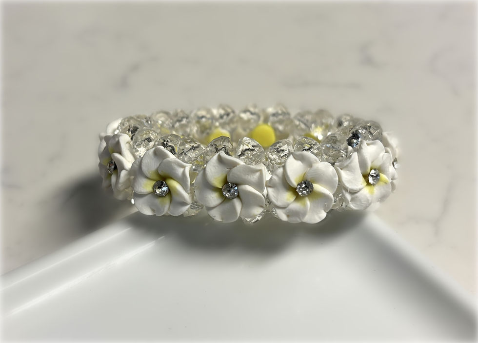 Thumbnail: Plumeria bracelet with crystal beads