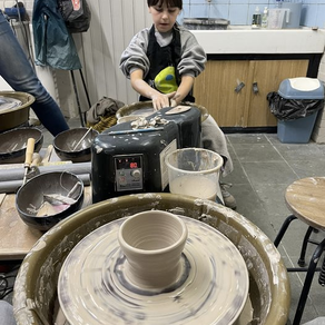 Samen pottenbakken