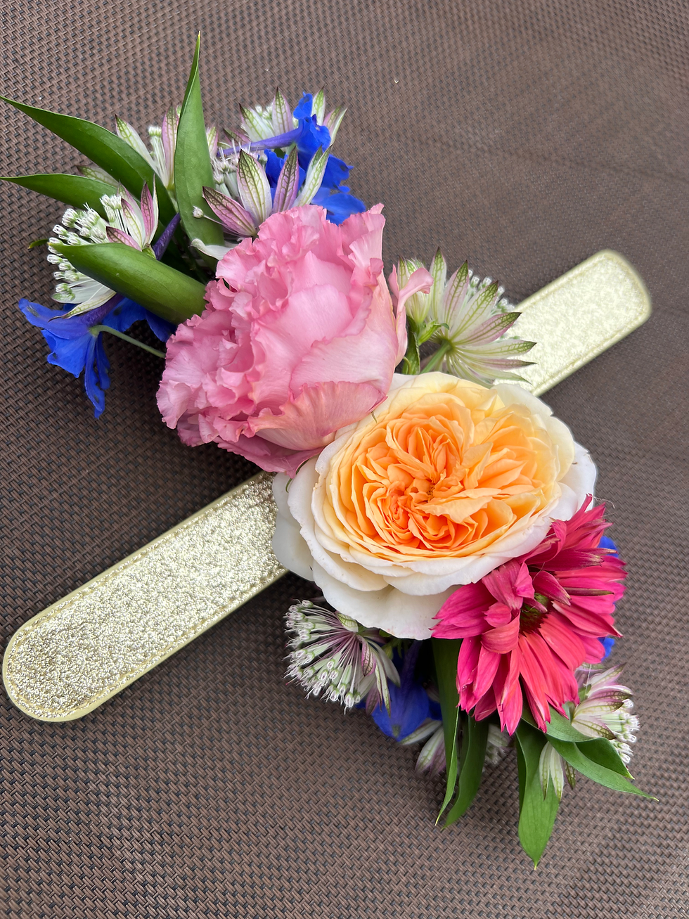 Thumbnail: Corsage (wrist)