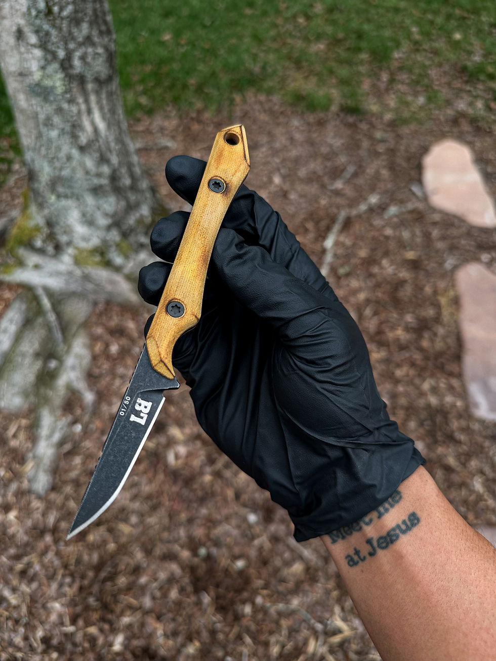 Thumbnail: Artisan (scorched micarta/ Lee Brice Signature series) 