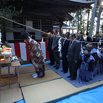 1月　生子神社日の出祭り_献饌祭（鹿沼市観光協会提供）.jpg
