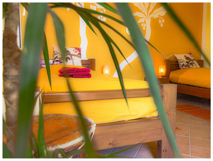 Zwei Betten im Privatzimmer