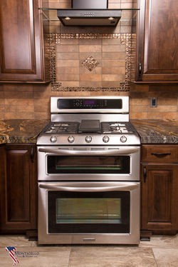 gold leaf glass insert backsplash
