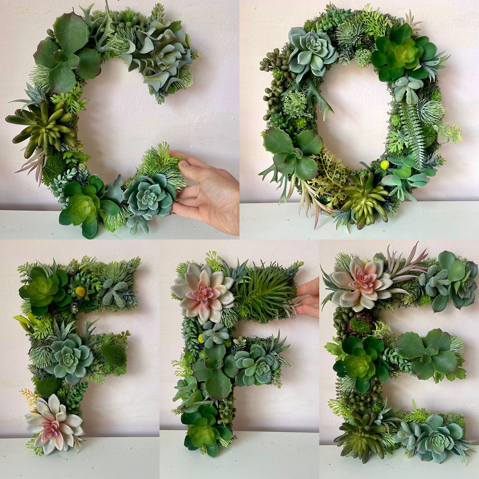 Miniatura: faux succulent wall hanging