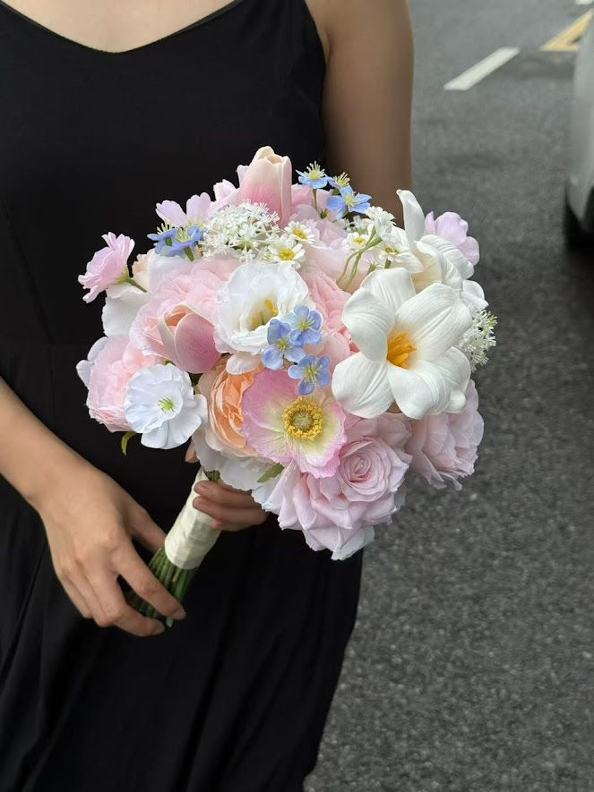 pastel flower bouquet wedding