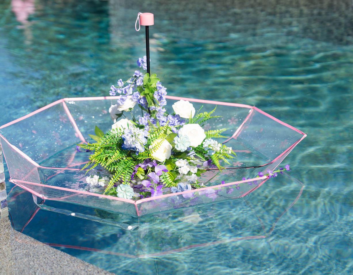 Pool decor