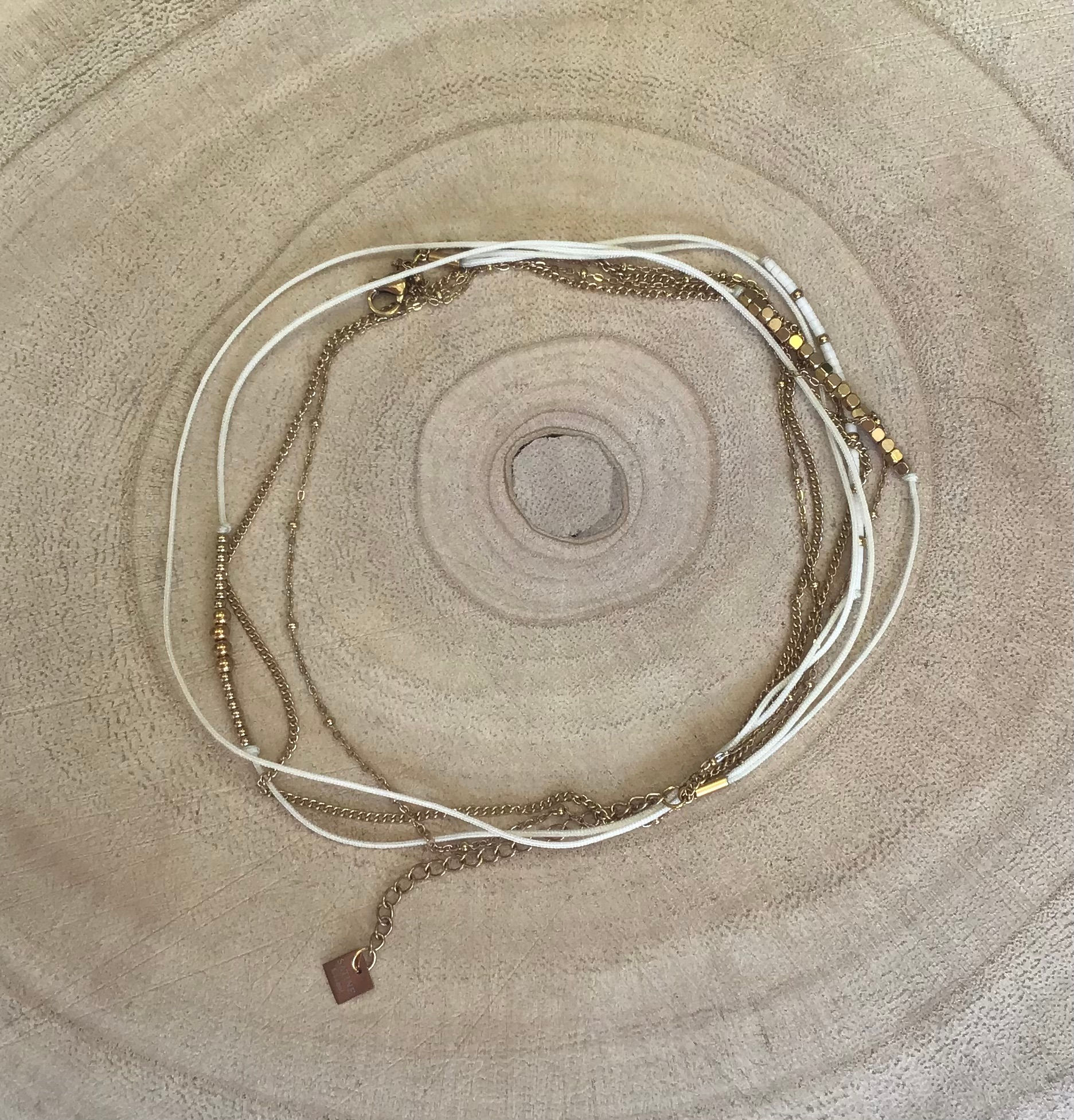 Bracelet cordon et chaine.