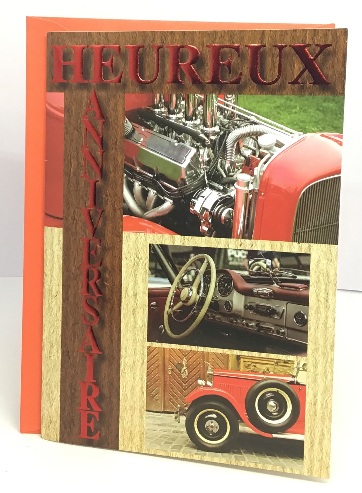 Carte heureux anniversaire avec la voiture