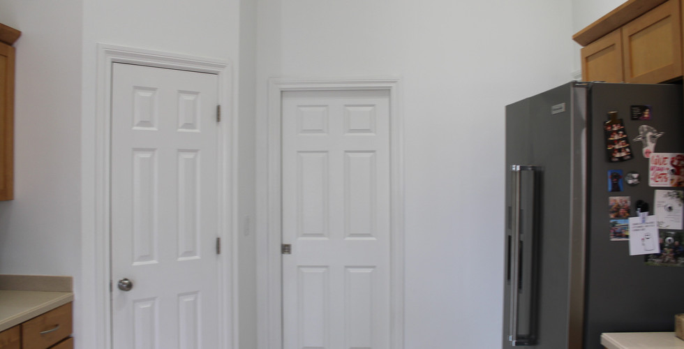 The builder grade blasé kitchen