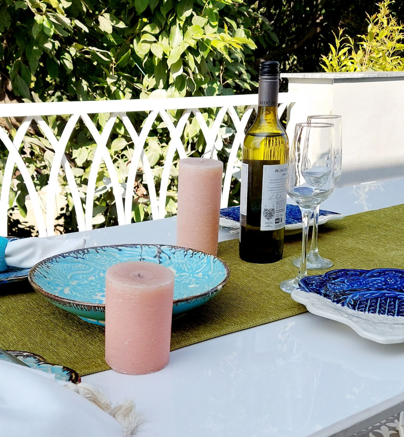 Stunning Olive Green Table Runner for a Timeless Dining Experience
