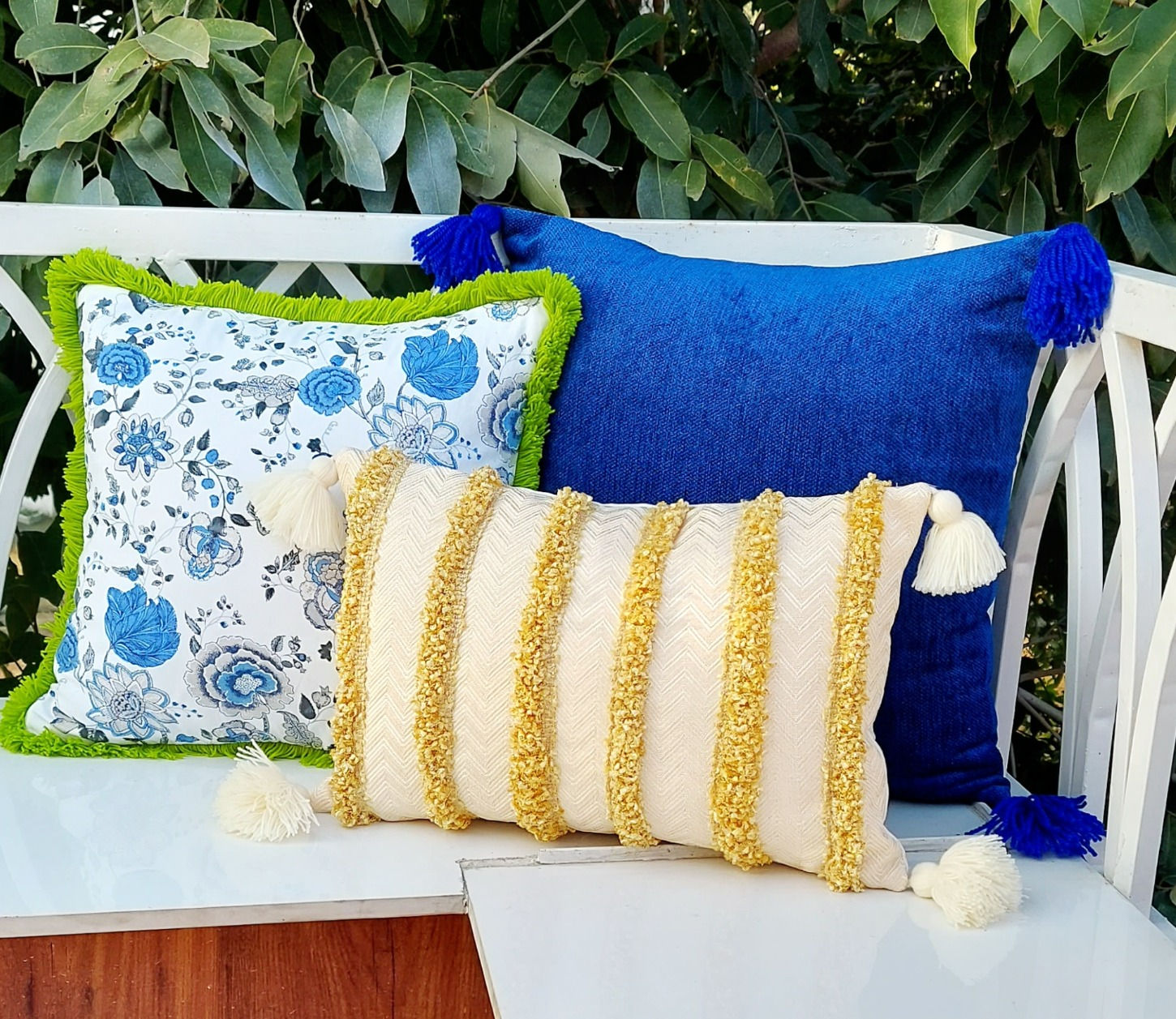 A touch of nature and style with the blue floral print cushion cover.