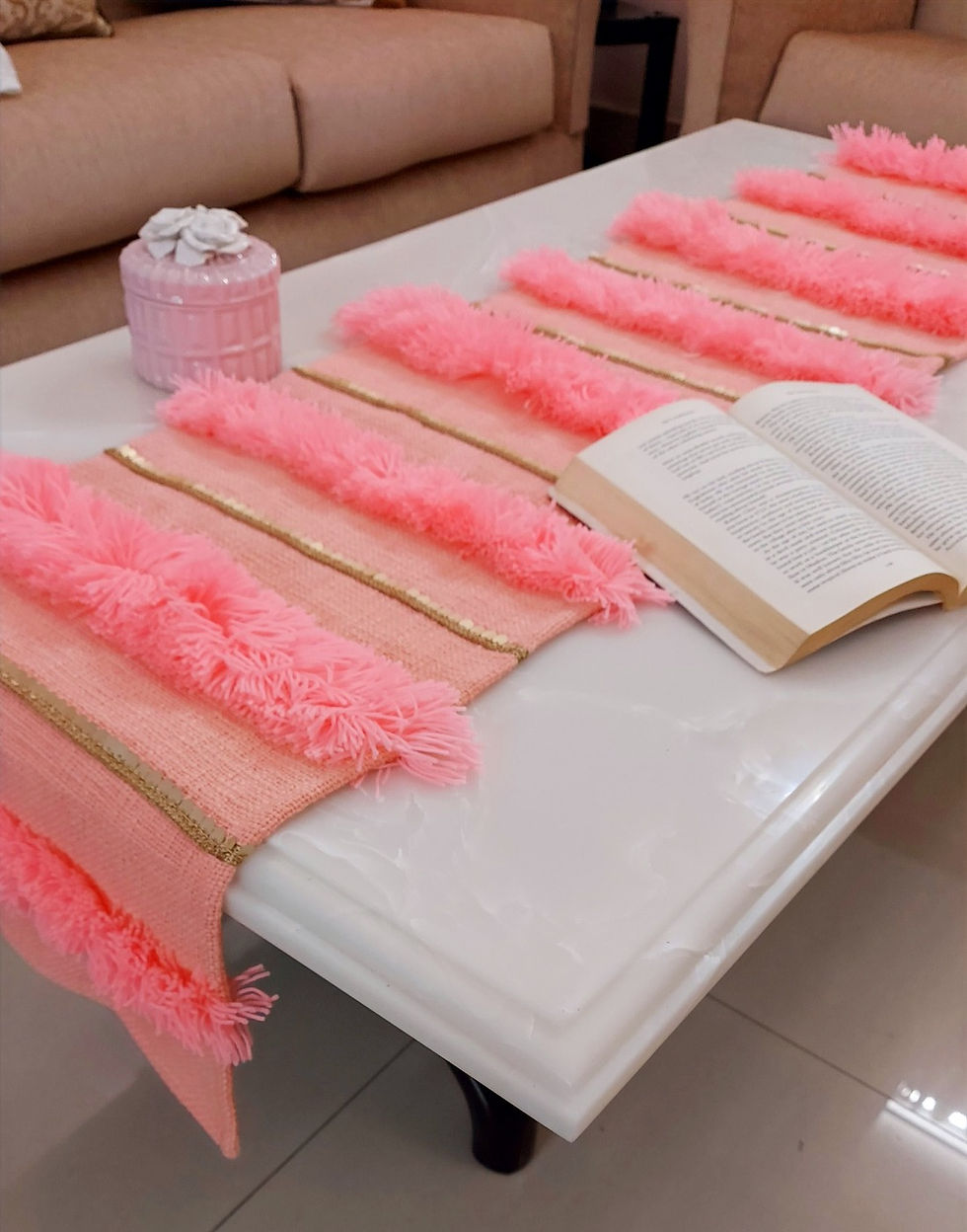 Миниатюра: High-Quality Artisanal Table Runner from Atlas Mountains