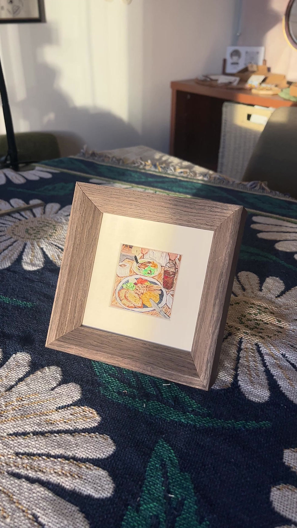 Thumbnail: 全日早餐手工刺繡製作過程與木框擺設展示影片。