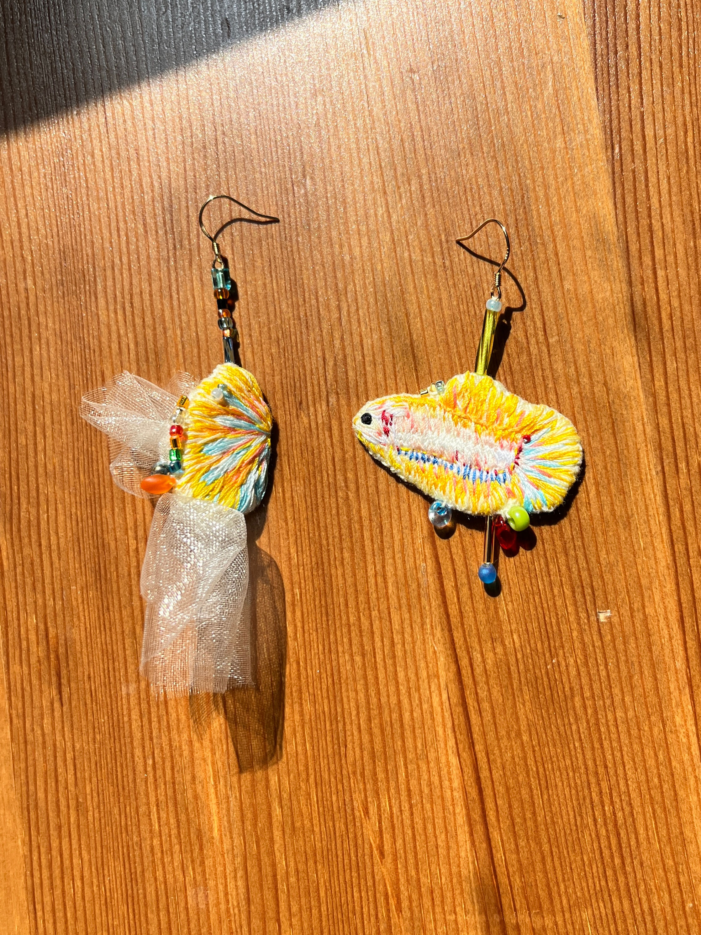 Fighting Fish 鬥魚 Embroidery Earrings