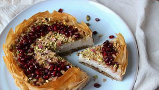 BAKLAVA CHEESECAKE