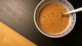 ERDNUSS-SAUCE