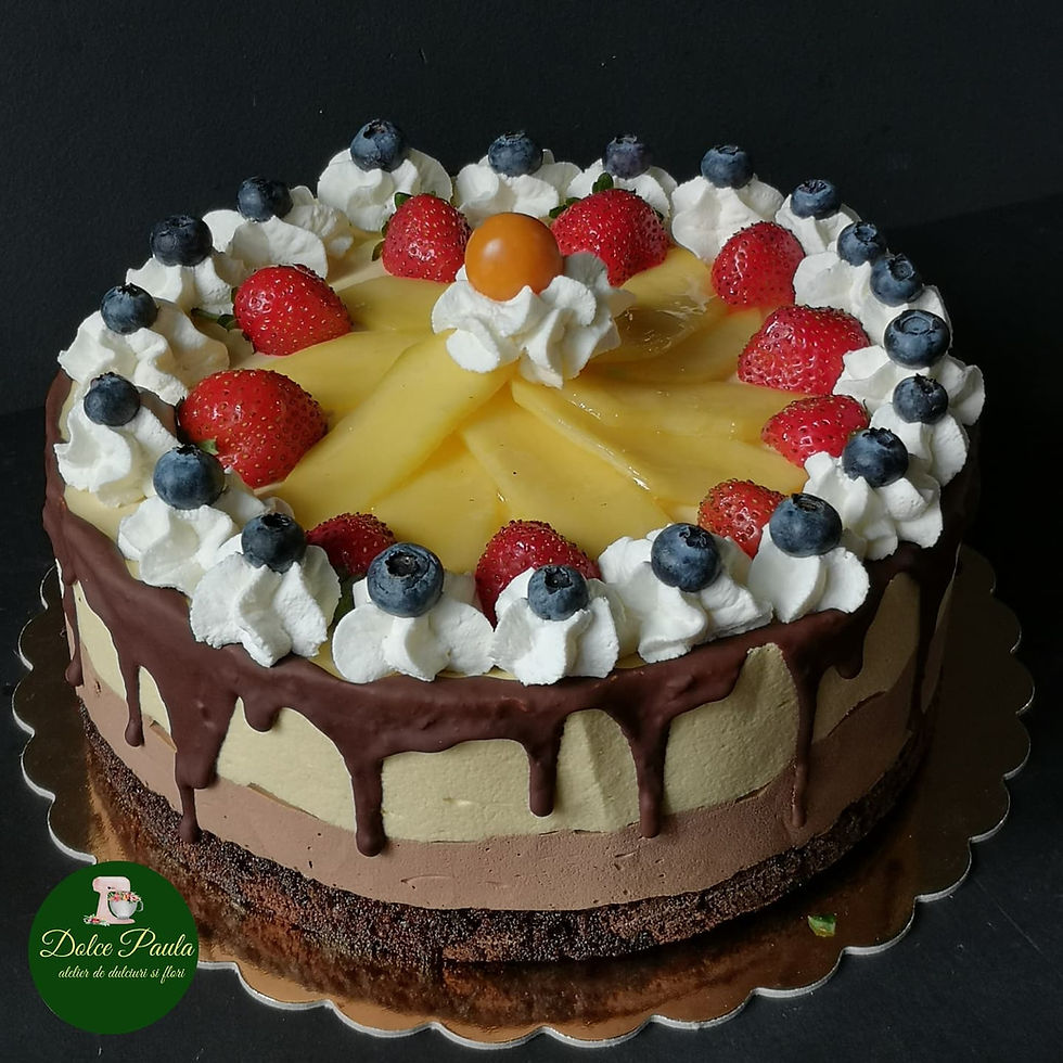 Miniatură: Tort cu mousse de ciocolata și mousse mango
