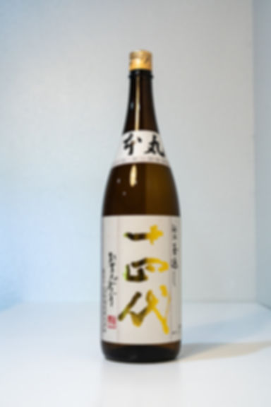 Juyondai 十四代, Honmaru Hiden Tamakaeshi Tokubetsu Honjozo 本丸 秘伝玉返し 特別本釀造 (1.8L)